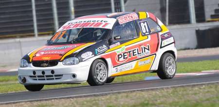 Turismo Pista: Martínez fue contundente y festejó en la final de la Clase 2