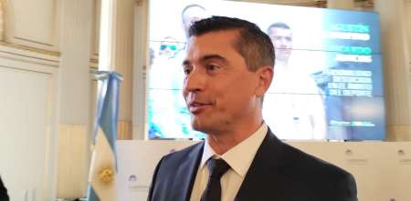 Juncos tras ser distinguido por la Legislatura Porteña: "Estoy muy emocionado"