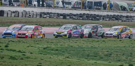 TN: vendió dos sillones, corrió en La Pampa y terminó en el podio: "Pude bancar el motor y parte de las cubiertas”