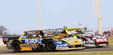 TC: un joven piloto se suma a la modernización y prepara un auto nuevo