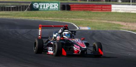 Fórmula Nacional: Thiago Bettino fue inalcanzable en la final sabatina