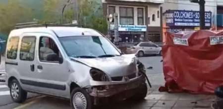 Choque fatal entre una camioneta y un motociclista en San Cristóbal