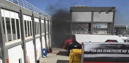 Debieron evacuar los boxes de la Fórmula E en Valencia por un incendio