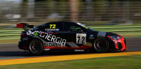 TCR Italy: ¡Girolami, carajo! Franco gritó campeón en Imola