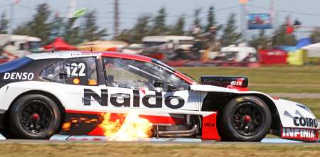 TC en Rafaela: los Toyota en problemas, Jakos rompió motor