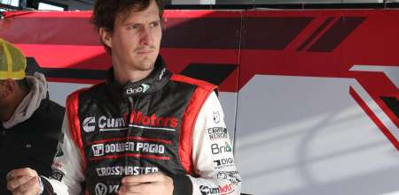 Turismo Pista: Domenech: "Cuando fui a frenar, el auto quedó muerto y seguí derecho"