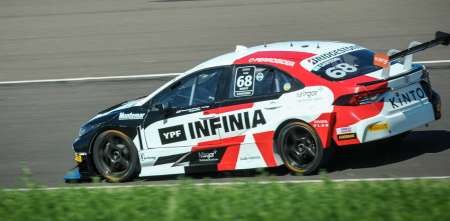TC2000: carrerón y triunfo de Santero en Paraná