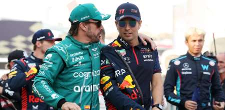 F1: ¡Milimétrico! La impresionante foto final del duelo entre Alonso y Pérez