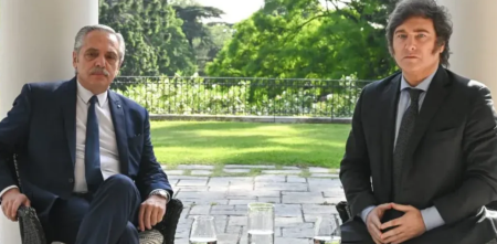 ¿En qué auto fue Javier Milei a la reunión con Alberto Fernández en Olivos?