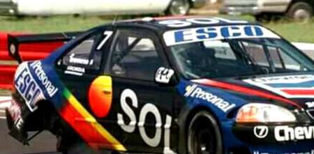 TC2000: ¡Llegó en 3 ruedas! La histórica carrera de Traverso en Alta Gracia