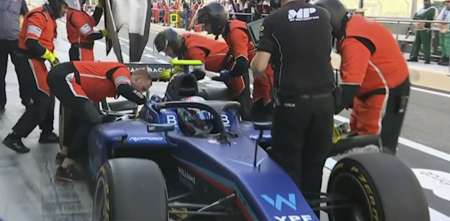F2: Colapinto ingresó a boxes por problemas mecánicos en Abu Dhabi