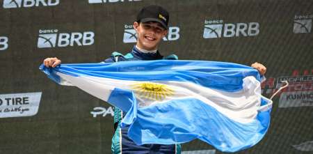 TCR South America: ¡Con la bandera argentina en lo más alto! Los festejos de Montenegro en Cascavel