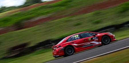 TCR South America: Llaver se metió en el top diez del TCR World Ranking