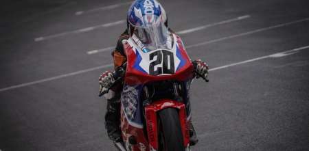 Superbike Argentino: Peralta dominó de punta a punta y gritó campeón en la Junior Cup
