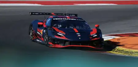 Verstappen manejó una Ferrari