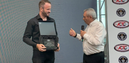 Canapino recibió una distinción especial de la ACTC