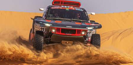 Dakar 2024: Ekström desplazó a los favoritos al ganar el prólogo en Autos