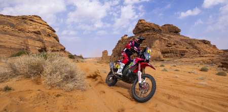 Dakar 2024: Schareina se accidentó con su moto, se fracturó un brazo y abandonó