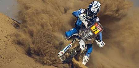 Luciano Benavides tras la Etapa Maratón: "Ha sido una gran aventura dormir en el medio de la nada con los pilotos"