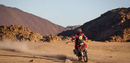 Dakar 2024: Brabec es el nuevo campeón en la categoría motos. Kevin ganó la última etapa y Luciano Benavides llegó 3º