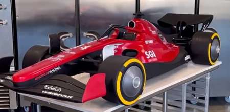 ¡Para chuparse los dedos! Construyeron un Ferrari de Fórmula 1 con chocolate
