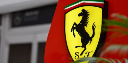 F1: vuelan las acciones de Ferrari por Hamilton