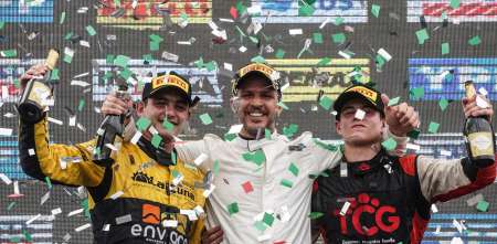 GALERIA: todo lo que dejó el inicio de la temporada 2024 del Top Race en Rosario