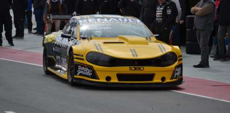 TC: ¡Emotivo! El abrazo entre Trotta y Maxi Juarez tras la salida a pista del nuevo Torino