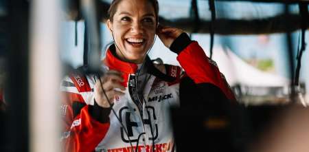 ¡Presencia femenina! Katherine Legge correrá las 500 Millas de Indianápolis