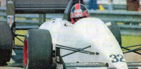 Poppy Larrauri volverá a manejar su F1