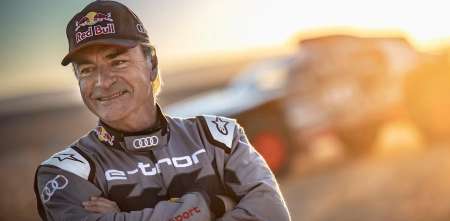 Carlos Sainz vuelve a Ford para el Rally Dakar 2025