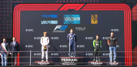 F2: suena el Himno Nacional Argentino con Colapinto en lo más alto del podio