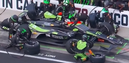 IndyCar: Canapino y una gran detención en boxes para seguir top ten en Indianápolis