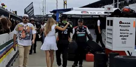 EXCLUSIVO: IndyCar: el emotivo abrazo de Josefina Di Palma a Canapino tras la Indy500