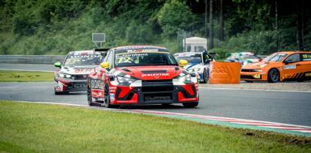 TCR Europe: dominio argentino en Salzburgring, victoria de Girolami y segundo lugar para Montenegro