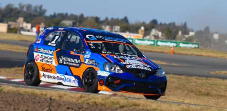 TN: Thiago Martínez volvió a ganar y se escapa en el campeonato de la Clase 2