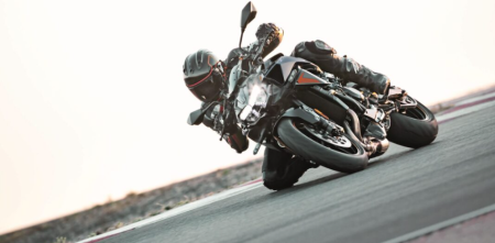 Kawasaki presentó su exclusiva familia súper deportiva H2 en el país