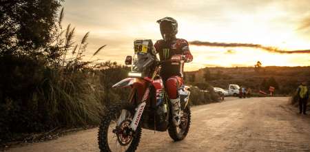 Desafío Ruta 40: Tosha Schareina se quedó con la 4ta Etapa de Motos