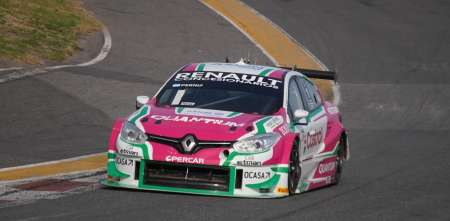 Leo Pernía se llevó el triunfo en un carrerón del TC2000 en Rosario