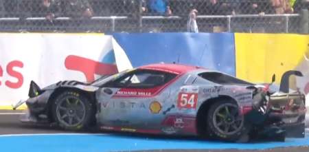 Accidente y primer abandono en las 24 Horas de Le Mans