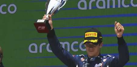 F2: ¡Momento épico! Así fue el podio de Colapinto en Barcelona