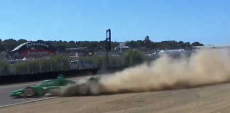 IndyCar: Armstrong quedó cruzado tras un toque y lo esquivaron de milagro