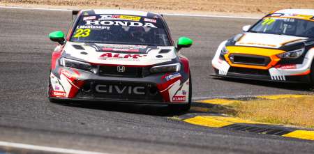 TCR España: Nacho Montenegro conquistó la victoria en la 1ra final en Estoril