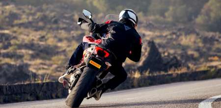 Pirelli: tres diferenciales que transforman la experiencia de conducción de motos