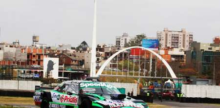 TC en Buenos Aires: Chapur consiguió la primera pole de Dodge en la temporada