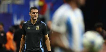 Lionel Scaloni destacó a Franco Colapinto: "Estamos orgullosos de tener un piloto en la Fórmula 1"