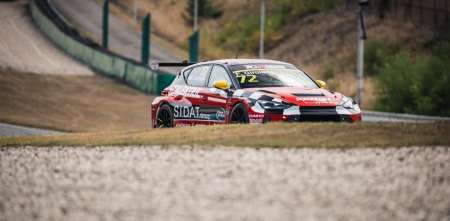 TCR Europe: Franco Girolami se quedó con la pole en República Checa