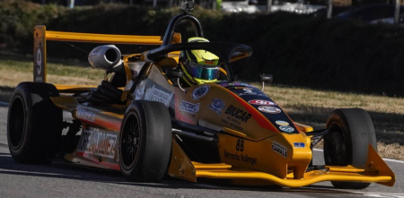 Fórmula Nacional: Chiarello apareció sobre el final y dominó el segundo ensayo