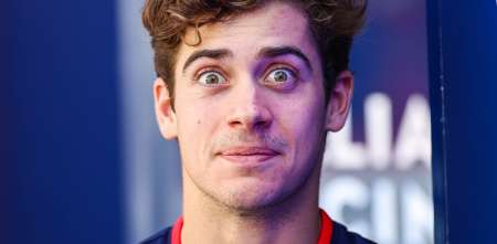 F1: ¡Bien argentino! Colapinto llegó al Paddock de Bakú con el mate