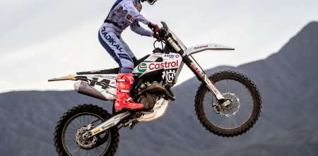 Pirelli acompañó el éxito del equipo Castrol Axion Energy MX en La Rioja